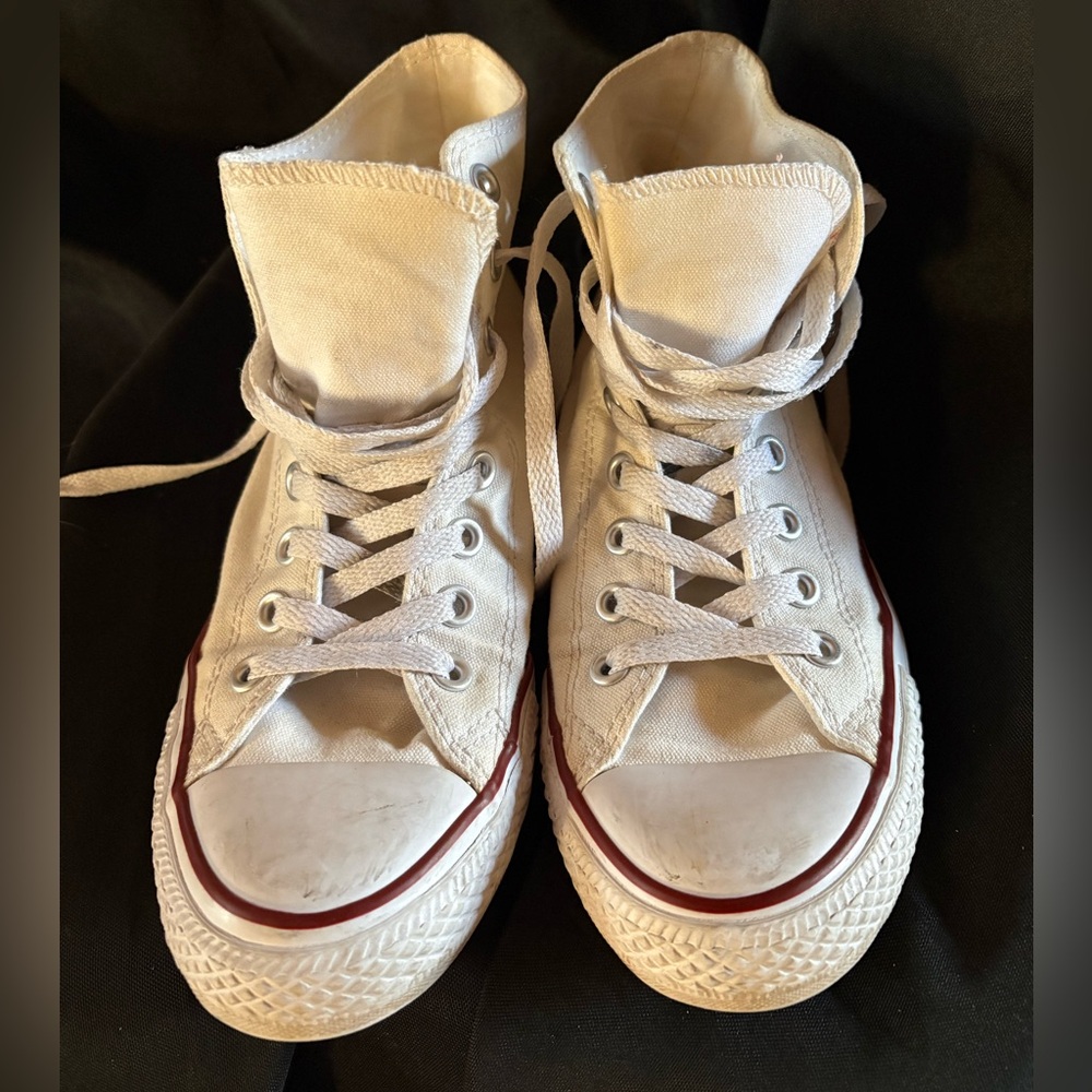 Vintage Converse Chuck Taylor All-Star canvas high-top sneakers UNISEX Size